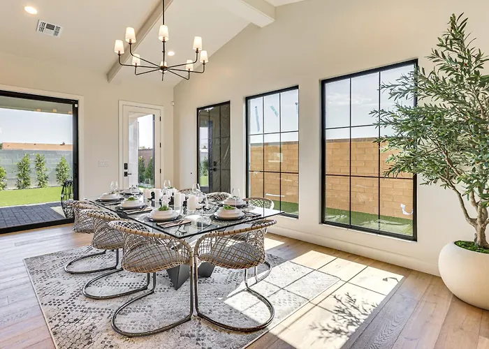 Upscale Oasis! Luxe Chandler Gem W/ Patio *