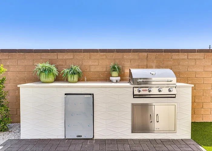 Upscale Oasis! Luxe Chandler Gem W/ Patio Holiday home Sun Lakes
